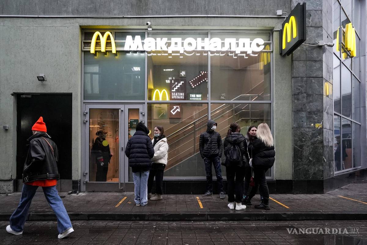 ¡Ya no habrá Cajita Feliz en Rusia! McDonald’s cerrará 850 restaurantes