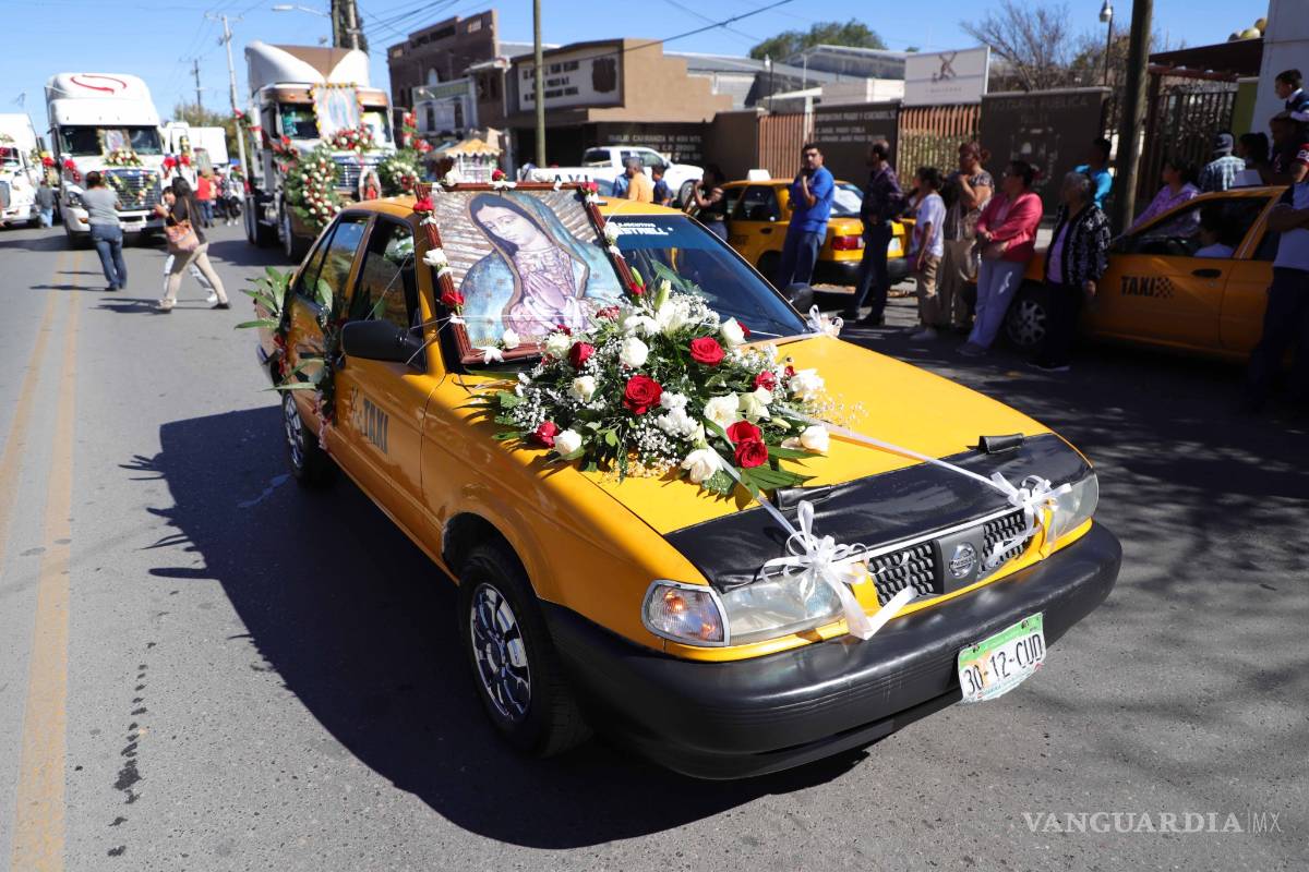 $!En Saltillo, participan decenas de choferes en peregrinación en honor a la Virgen de Guadalupe