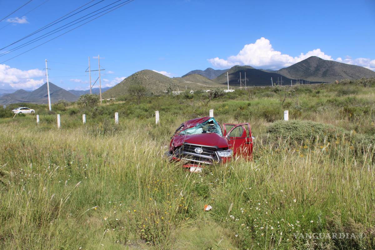 Volcadura deja tres lesionados en la Saltillo-Zacatecas