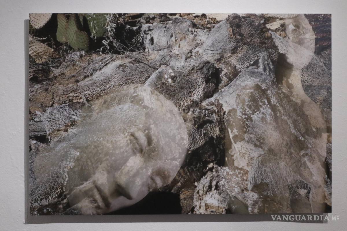 $!Inauguran exposición fotográfica “El desierto para creadoras de Nueva York” en el MUDE