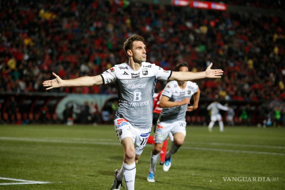 La maldición del superlíder cayó sobre Xolos: León avanza a semifinales