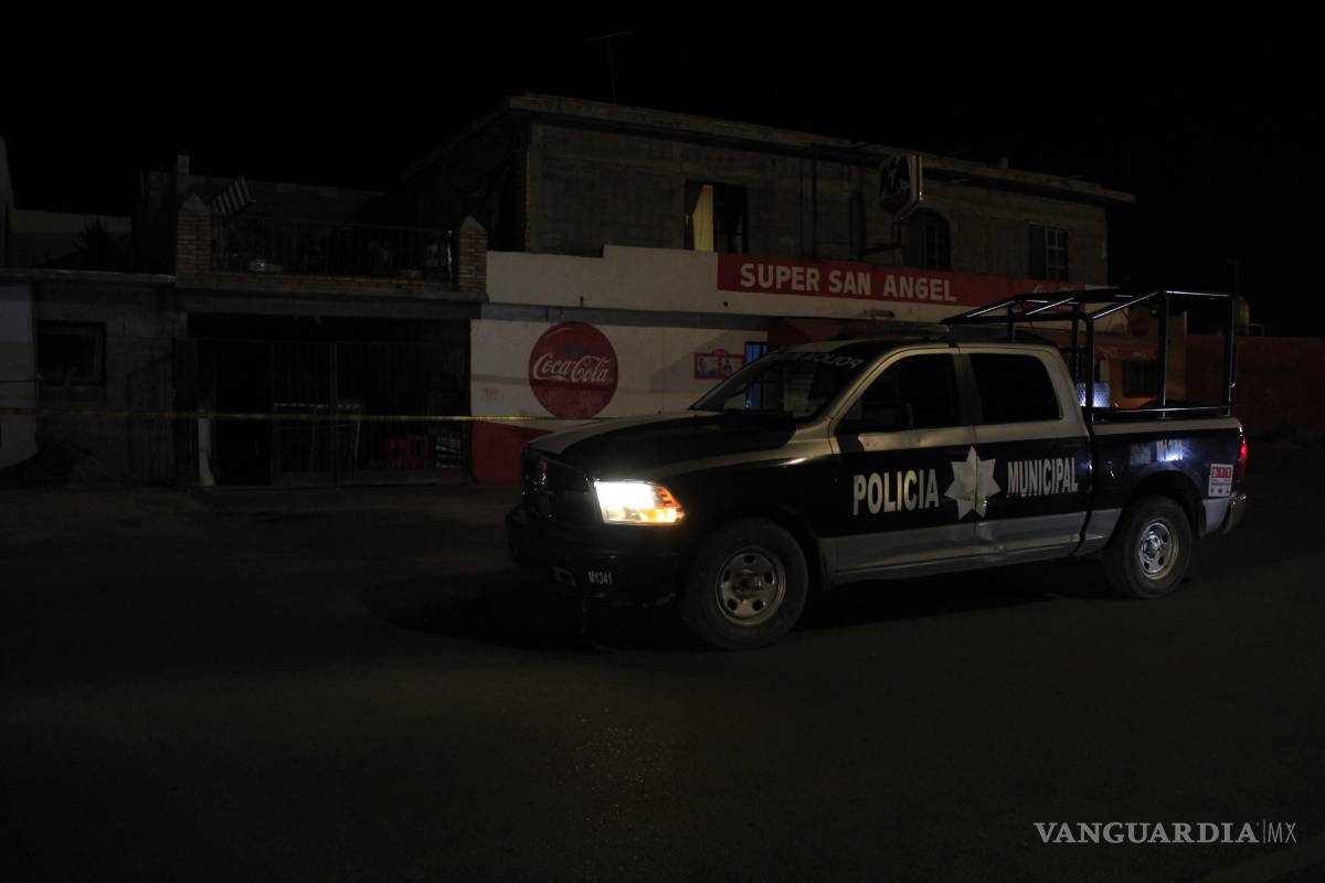 $!Asaltan y asesinan a comerciante en Saltillo; saquean su tienda de abarrotes y se llevan su camioneta