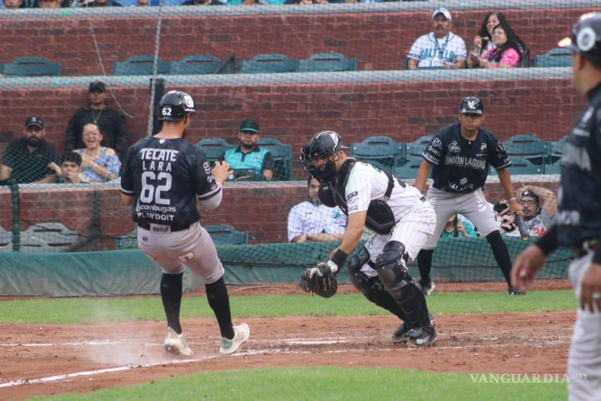 $!Los Saraperos de Saltillo no pudieron regresar nunca en el primer partido de la doble cartelera de este sábado en el Madero ante los Algodoneros de Unión Laguna.