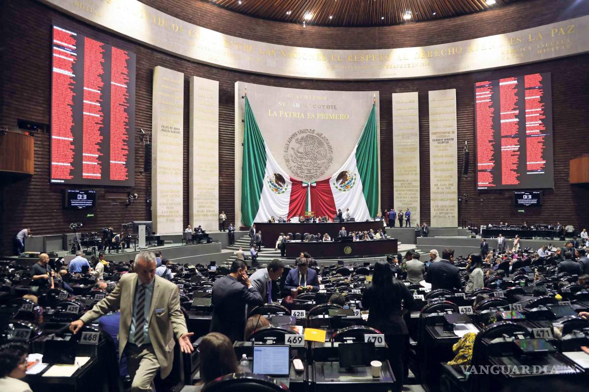 Afirman que en último año, legisladores realizan más de 100 viajes internacionales con recursos del erario