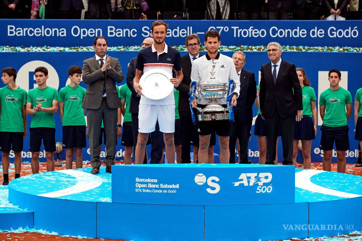 Dominic Thiem despacha a Deniil Medvedev para coronarse en Barcelona