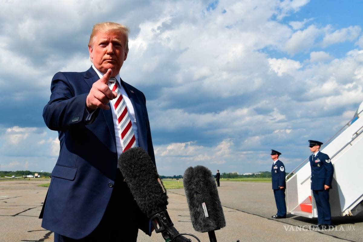 Ordena Trump a medios chinos reducir personal a 40% en EU