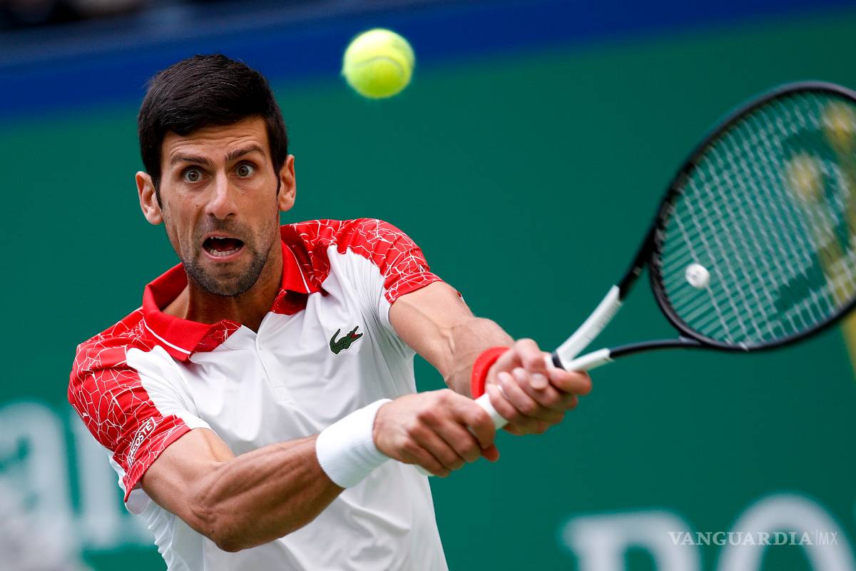 Djokovic no baja los brazos en Shanghai y avanza a las Semifinales