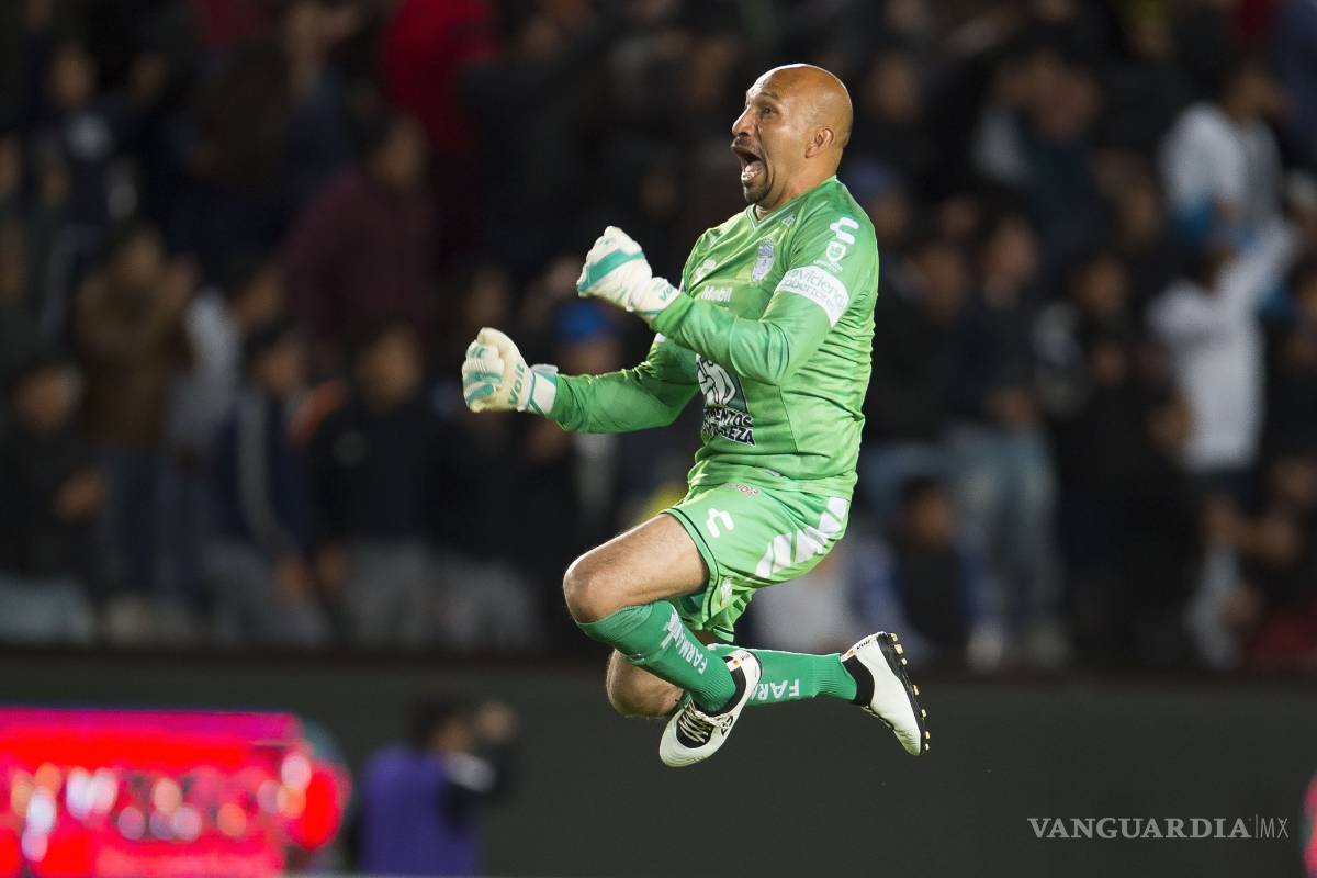 $!El 'jovencito' Óscar Pérez, jugará un torneo más con los Tuzos de Pachuca