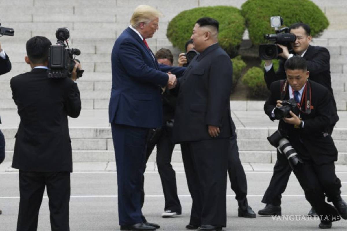 Donald Trump se convierte en el primer presidente de EU en pisar suelo norcoreano
