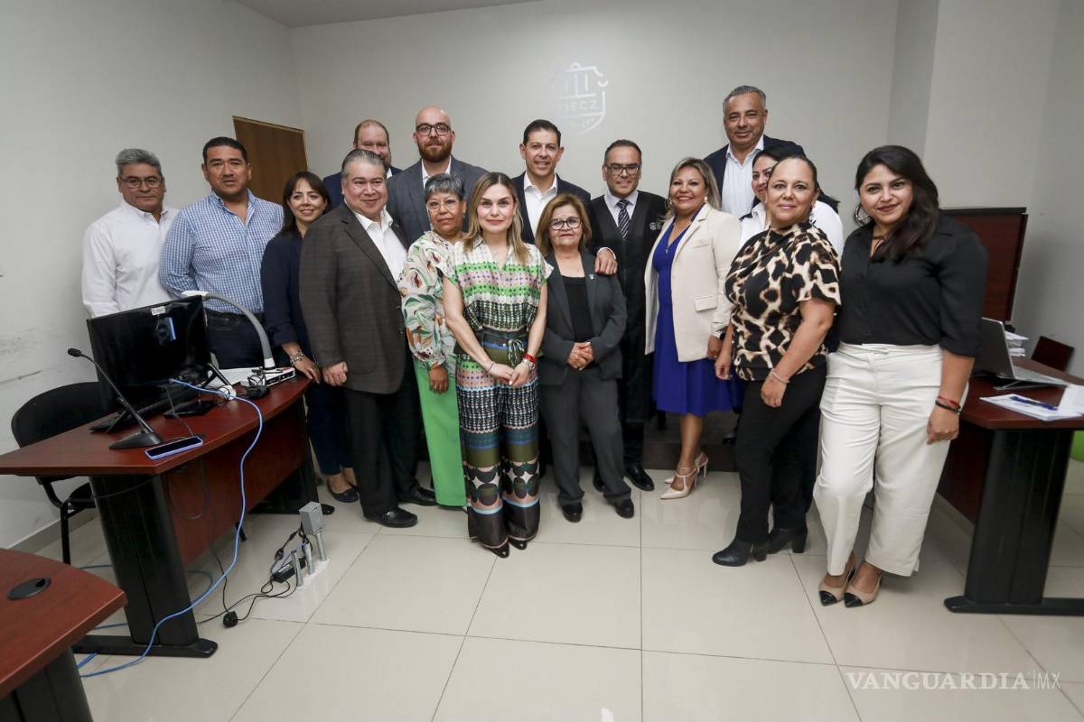 $!Miembros del sindicato de la UAdeC, quedaron conformes con el ofrecimiento de la UAdeC.