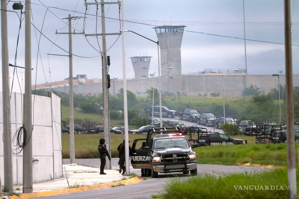 Entregan 12 cuerpos de los reos fallecidos en penal de Cadereyta, Nuevo León