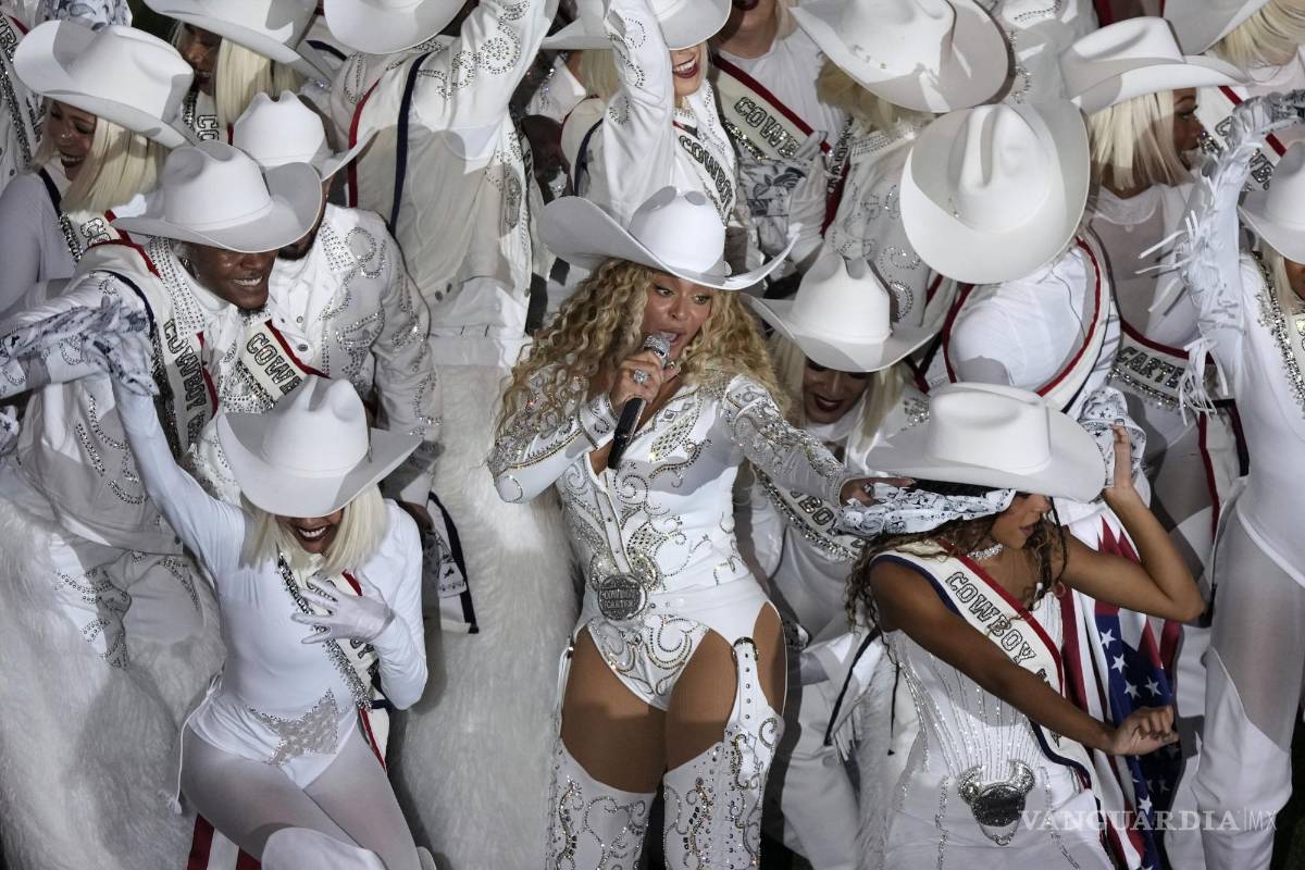 ¡Con ganas de más! Deslumbra Beyoncé con show navideño en partido de la NFL por Netflix
