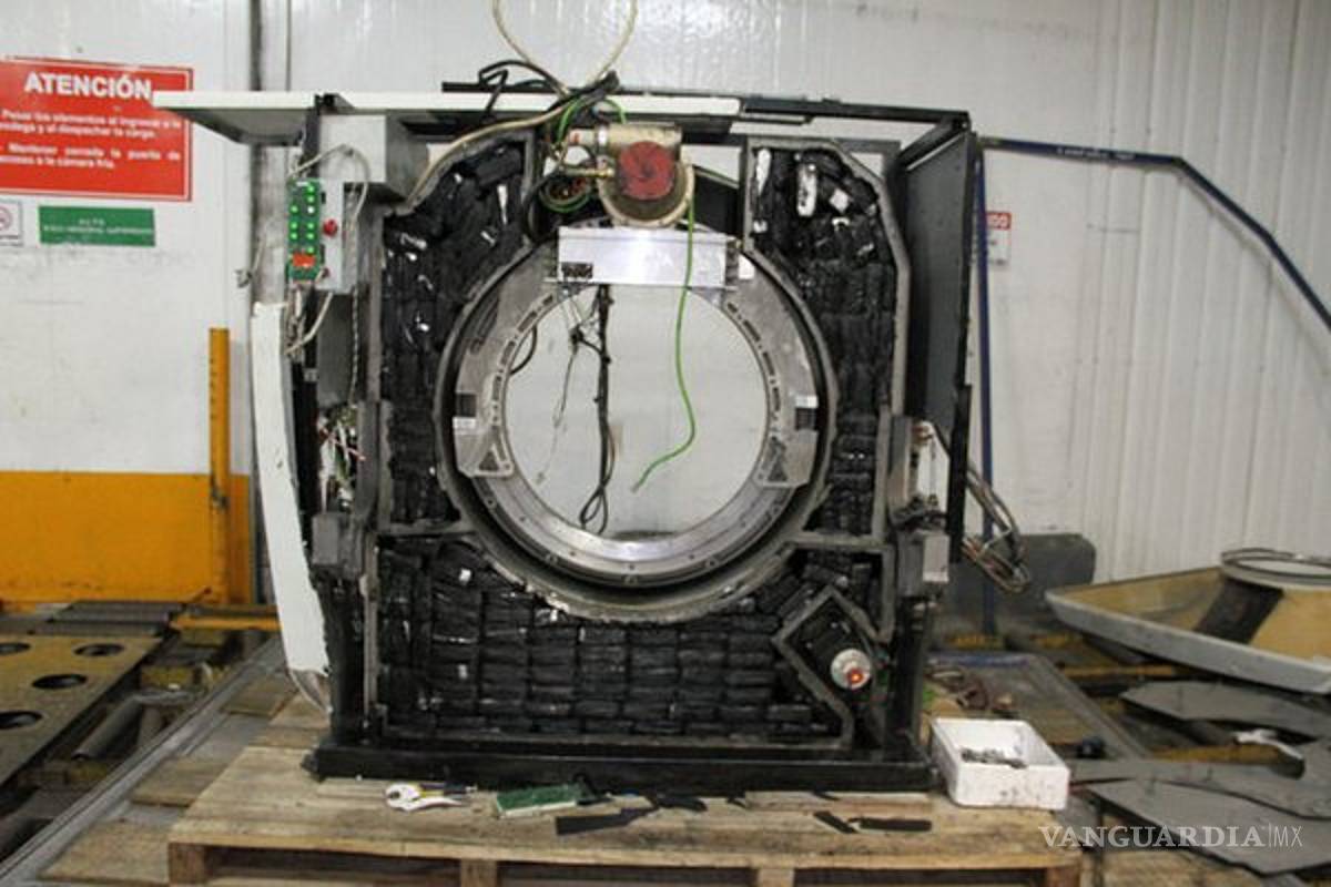 Descubren cargamento con 300 bloques de cocaína en tomógrafo