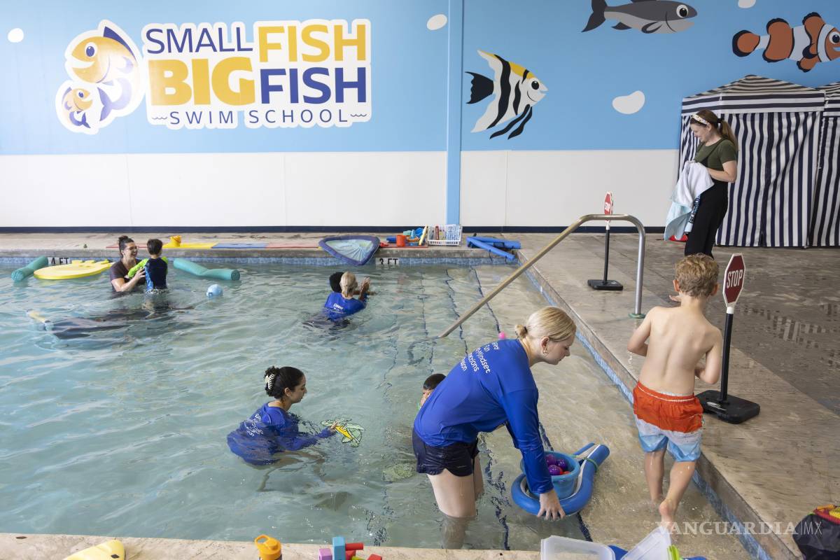 $!“Las clases de natación deberían ser un tratamiento de primera línea para el autismo”, dijo el doctor Guohua Li.