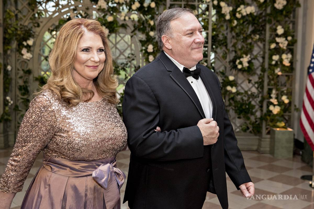 Mike Pompeo usó recursos públicos para asuntos personales: informe oficial