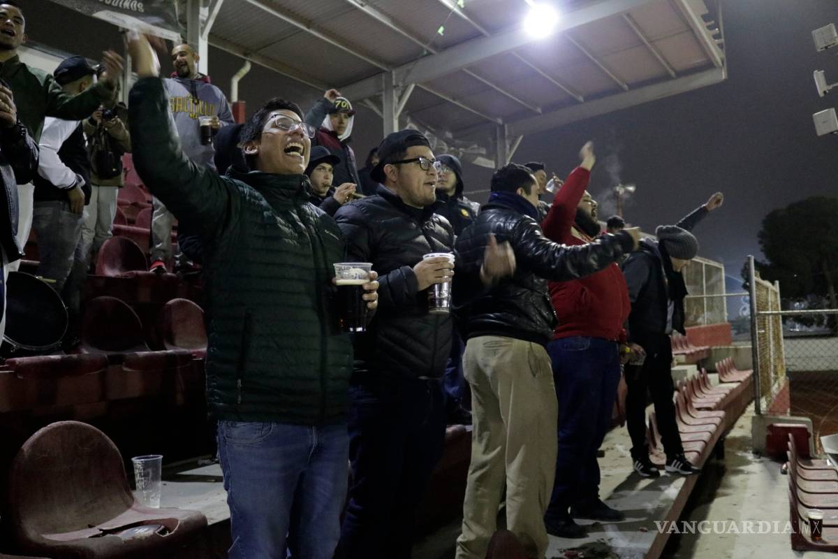 Calor en La Fortaleza de Saltillo FC a pesar de los 4 grados
