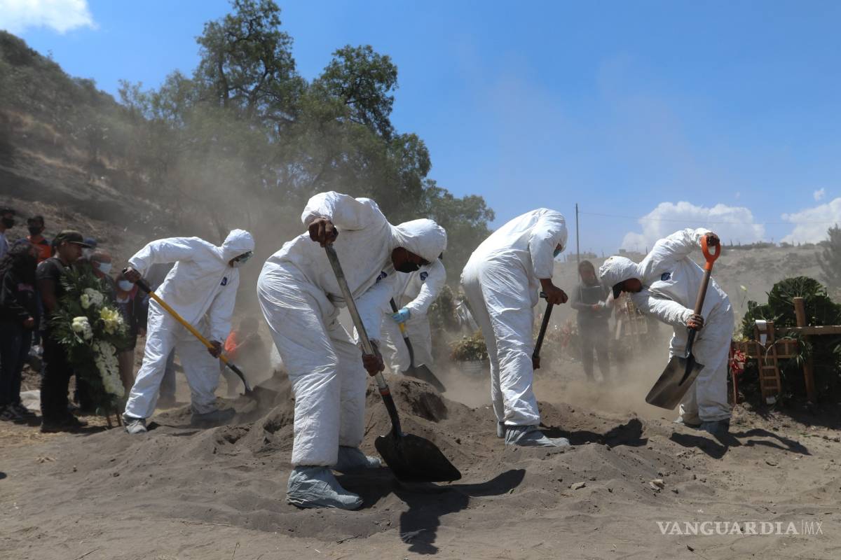 No ven pico a pandemia en México, cifra de muertos seguirá en aumento cada día