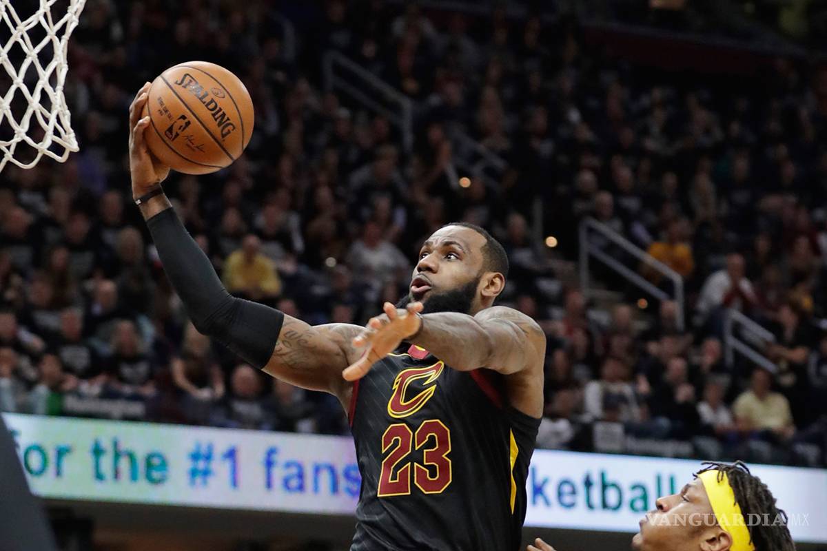 LeBron vuelve a ser imparable y los Cavaliers eliminan a Pacers