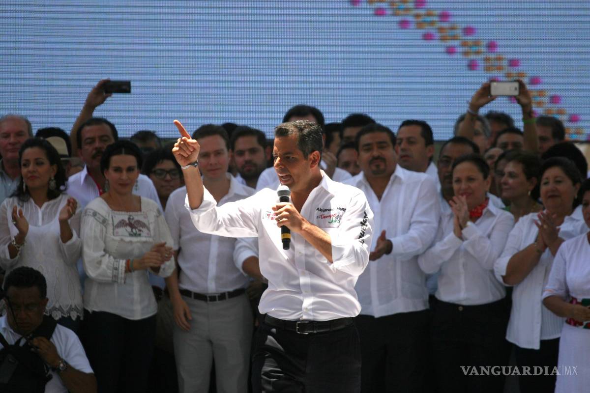 Manlio Fabio Beltrones pide frenar la "guerra sucia" contra Murat