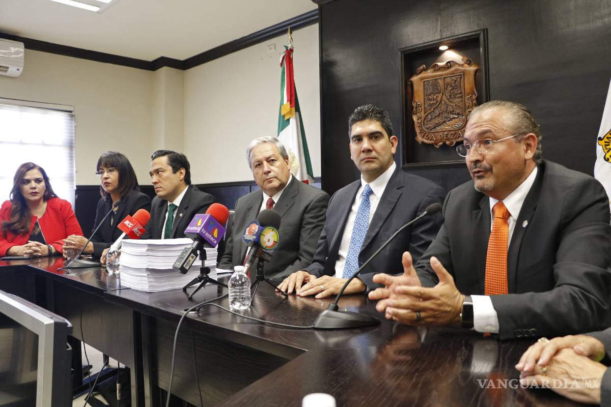 Diputado propone en el congreso de Coahuila a no dar aguinaldo a funcionarios de primer nivel