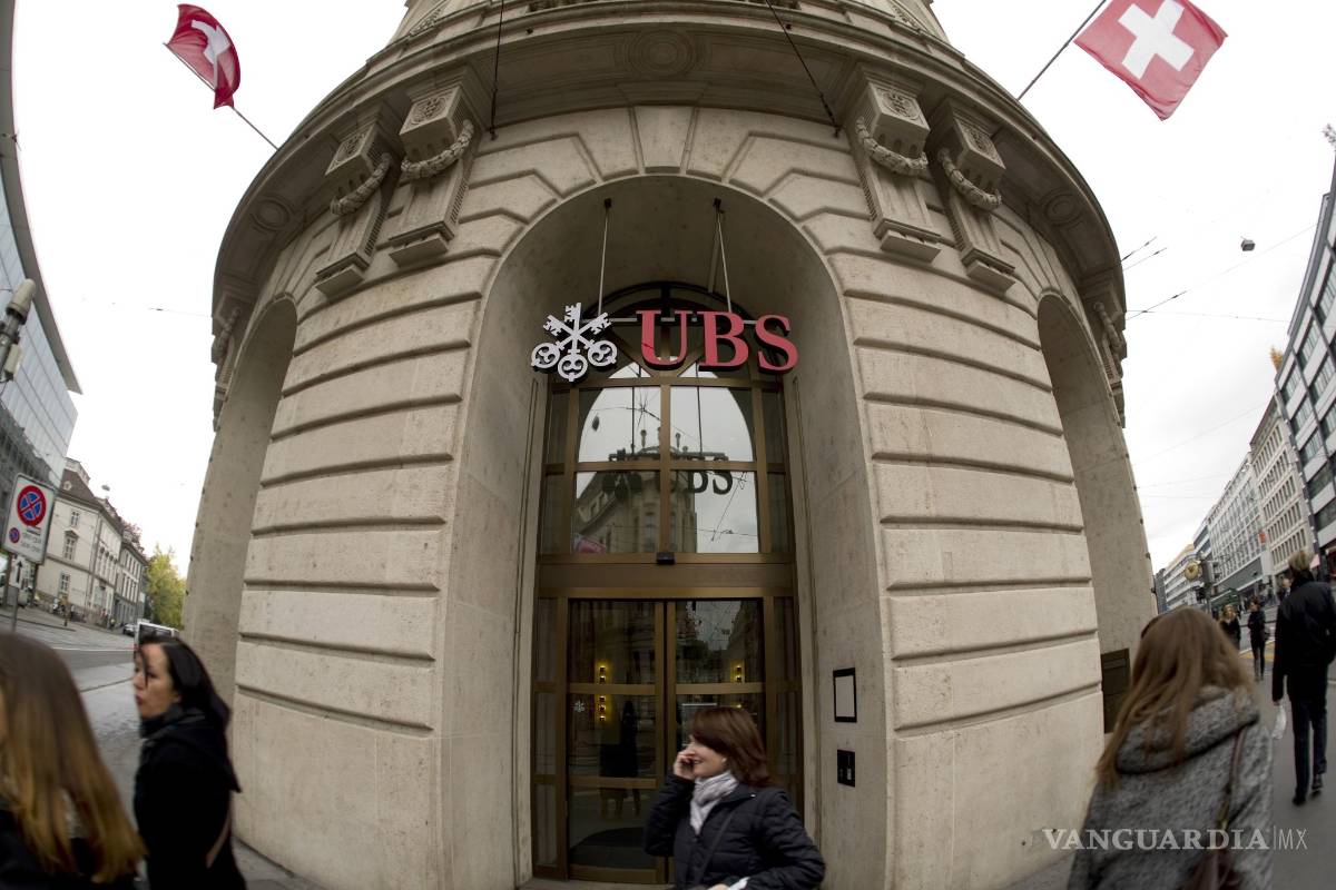 AMLO podría usar referéndum para extender mandato de 6 años: UBS