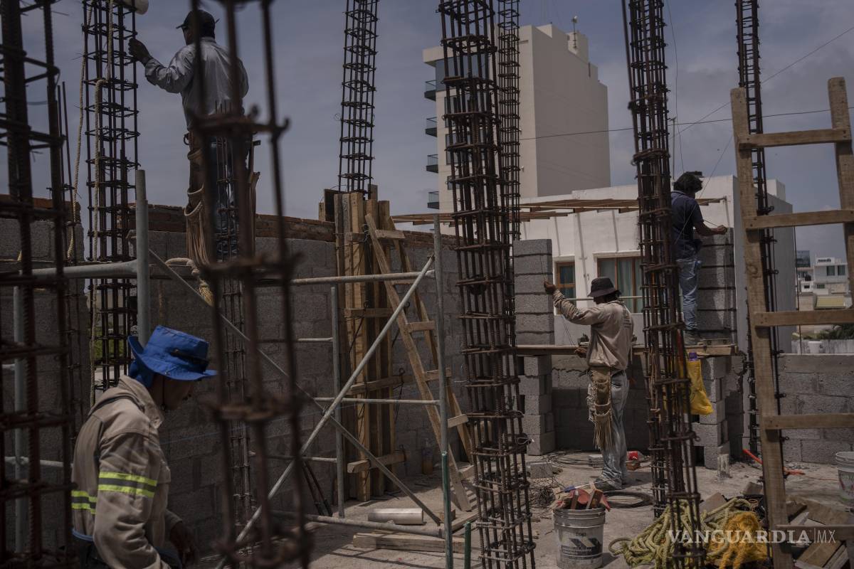 La economía mexicana se desaceleró en 2024, tras el debilitamiento de actividad manufacturera y la construcción