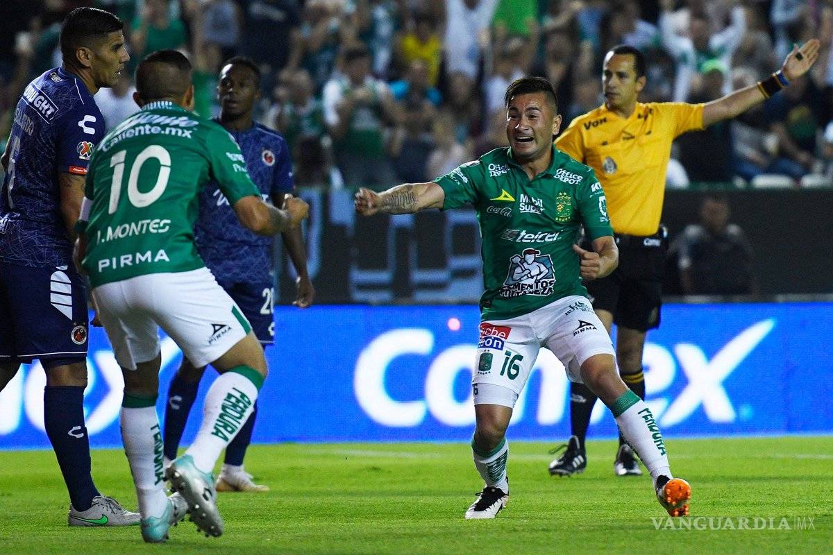 $!¡Ahogados! Los Tiburones Rojos descienden de la Primera División de México en la Jornada 11