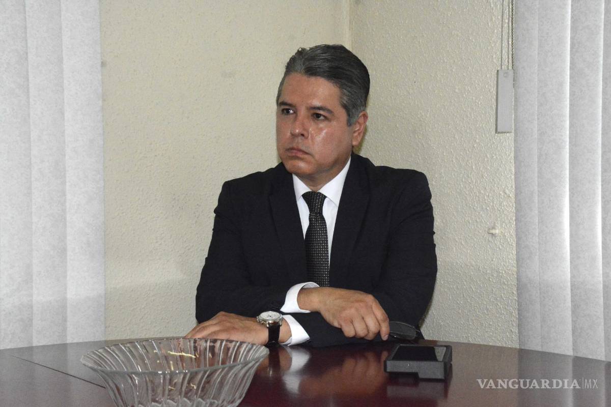$!Silverio Hernández, subdelegado de Segob, dio trámite a la denuncia presentada por la ex secretaria de Ayuntamiento de Múzquiz.