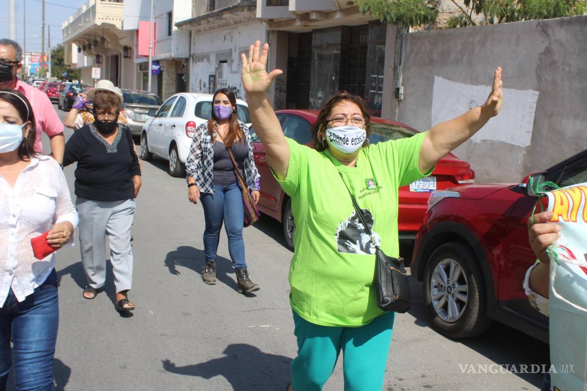 $!Madres de desaparecidos marchan en Torreón para exigir búsqueda de sus hijos: "Seguimos de pie"
