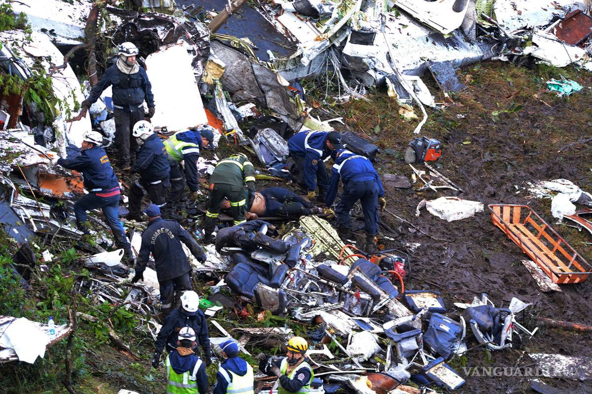 $!Así quedó el avión del Chapecoense; las imágenes de la tragedia