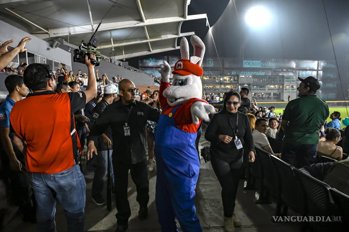 $!La afición infantil vivió una jornada especial en el Madero, donde Saraperos combinó beisbol, convivencia y festejos por el Día del Niño.