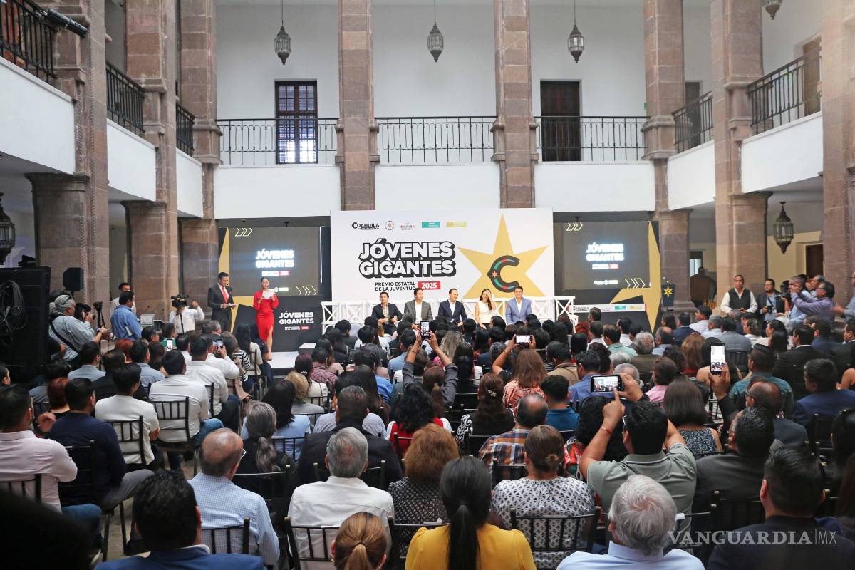 $!Universitarios de la UAdeC reciben Premio Estatal de la Juventud ‘Jóvenes Gigantes 2025’