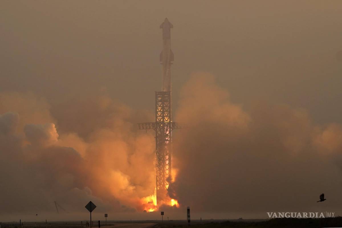 Así es como consigue el poderoso Starship de SpaceX exitoso despegue y regreso de ambas etapas de la nave a Tierra