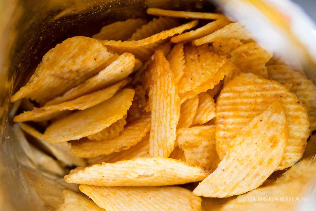 Profeco revela cuáles son las 10 ‘papitas’ y botanas que no deberías comer