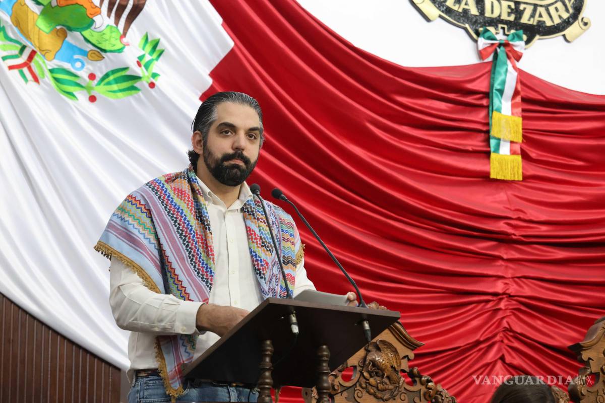 $!El diputado por Morena señaló que la medida no restringe los derechos político-electorales, sino que establece una condición para quienes aspiren a la Presidencia o una gubernatura.