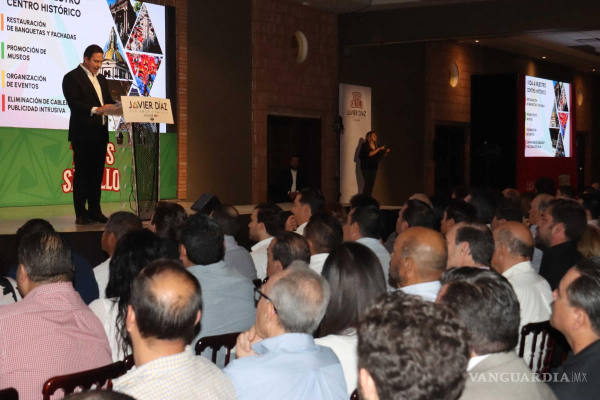 $!Saltillo: presenta Javier Díaz plataforma política; va por transformación al transporte público