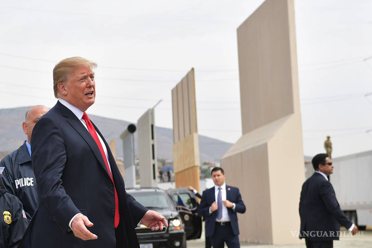 Trump acusa a sus críticos y denunciantes de traidores a la patria