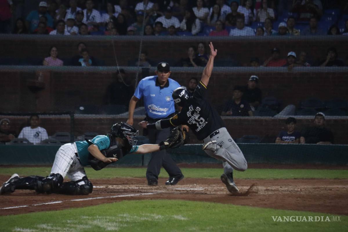 $!La Nave Verde tomó el riel equivocado y su racha fue detenida por Aguascalientes desde el Madero.