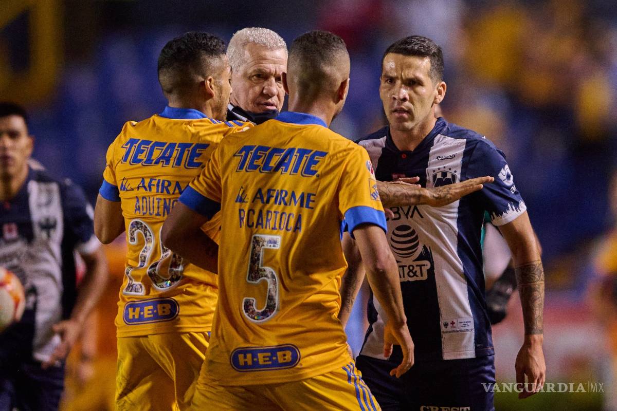 ¿'Vasco' Aguirre fue el culpable de la trifulca en el Clásico Regio?