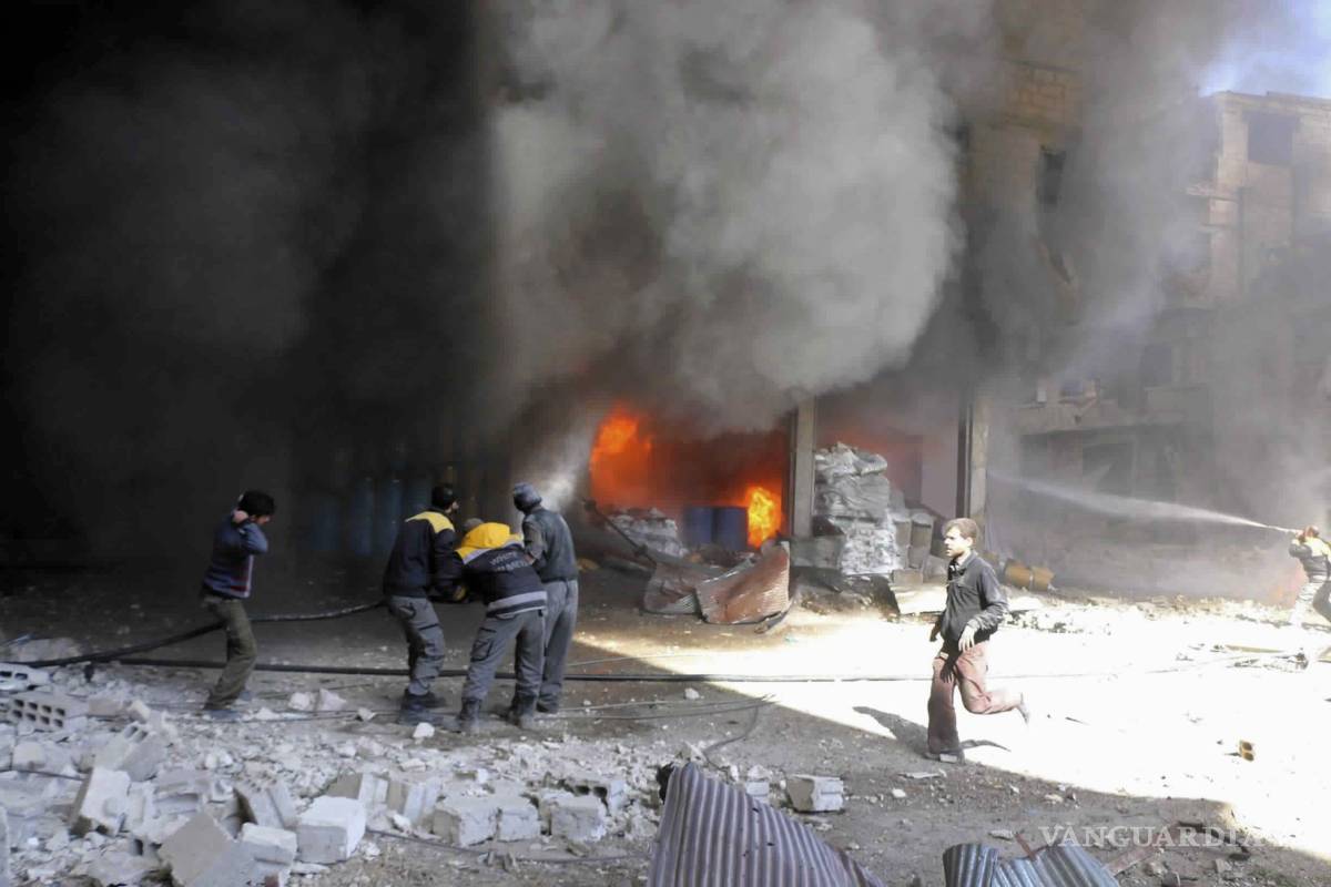 Bombardeos a suburbio de Damasco dejan 98 muertos