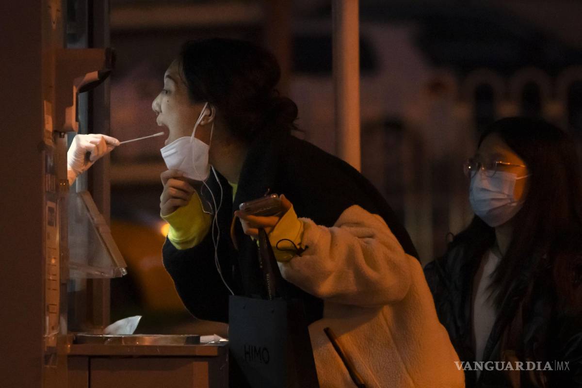 Bajan muertes COVID-19 a 90 por ciento en nueve meses