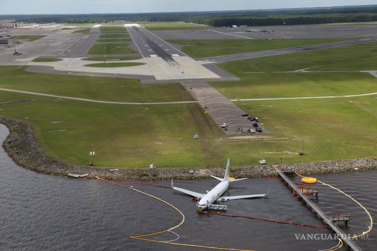 'Salida' de Boeing 737 a río de Florida en EU, ya es investigado