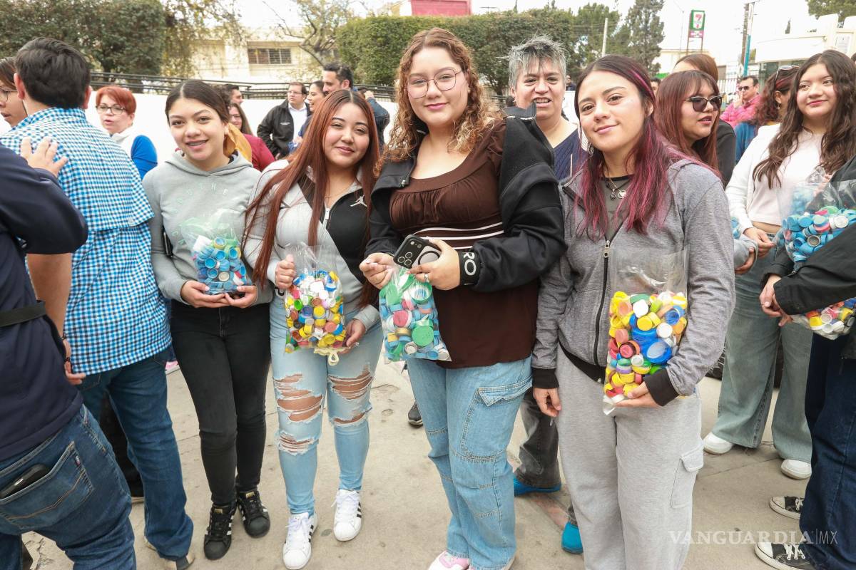 $!Autoridades universitarias encabezaron el arranque del programa en la explanada de Rectoría.