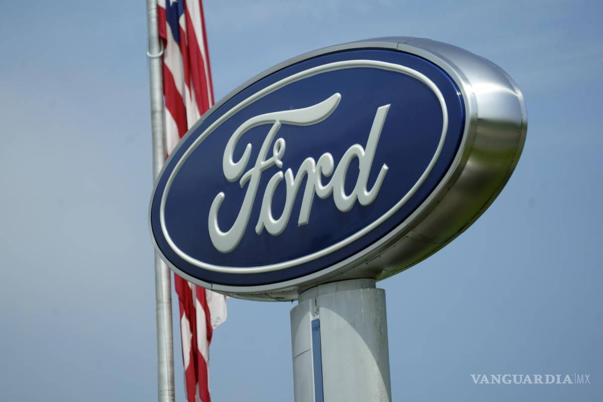 $!Logotipo de Ford en Country Ford en Graham, Carolina del Norte. AP/Gerry Broome