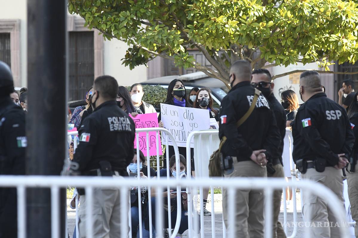 $!Mujeres se manifiestan por Claudia y las 22 muertas más de Coahuila