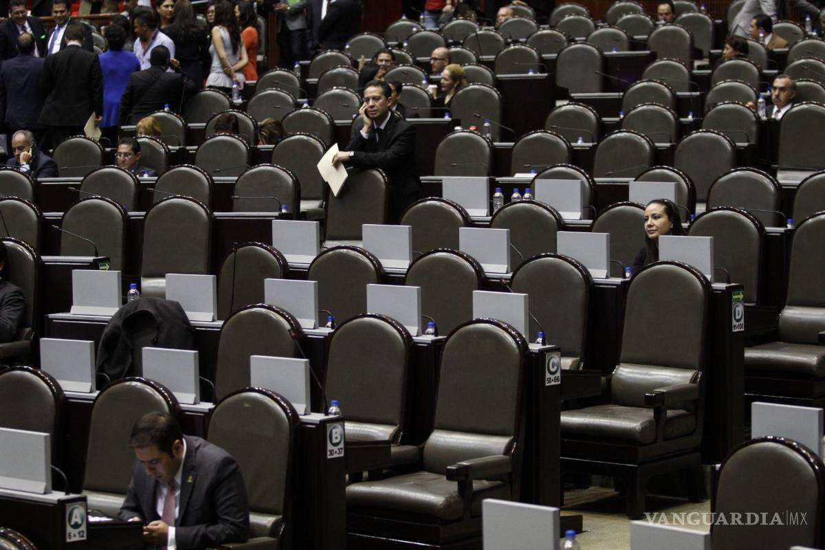 ¡Ya ni uno! Diputados y Senadores se autorizan casi un mes de vacaciones navideñas