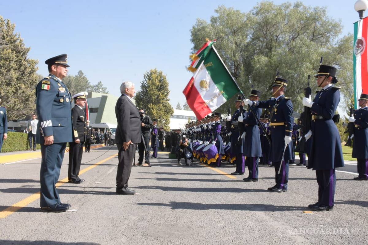AMLO encabeza ceremonia por día de la Fuerza Aérea Mexicana; refrendan lealtad al Poder Ejecutivo