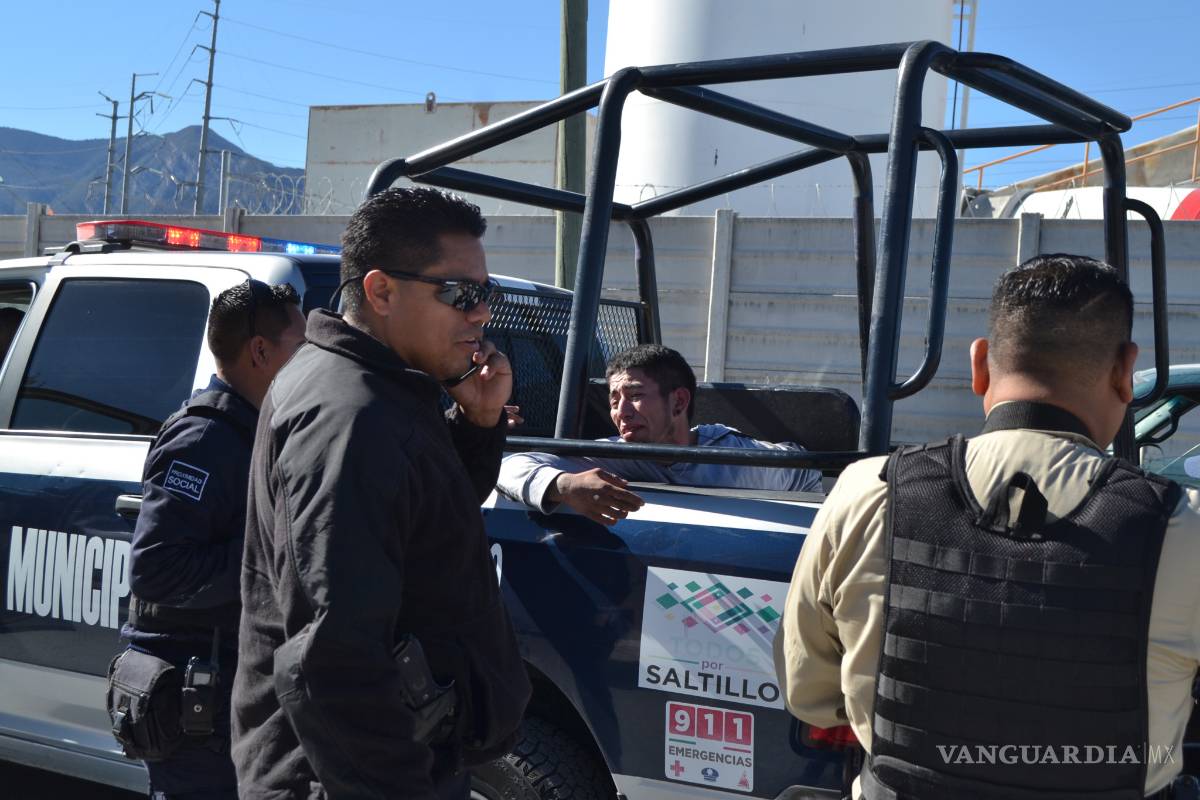 $!Cae ladrón armado …y se echa a llorar