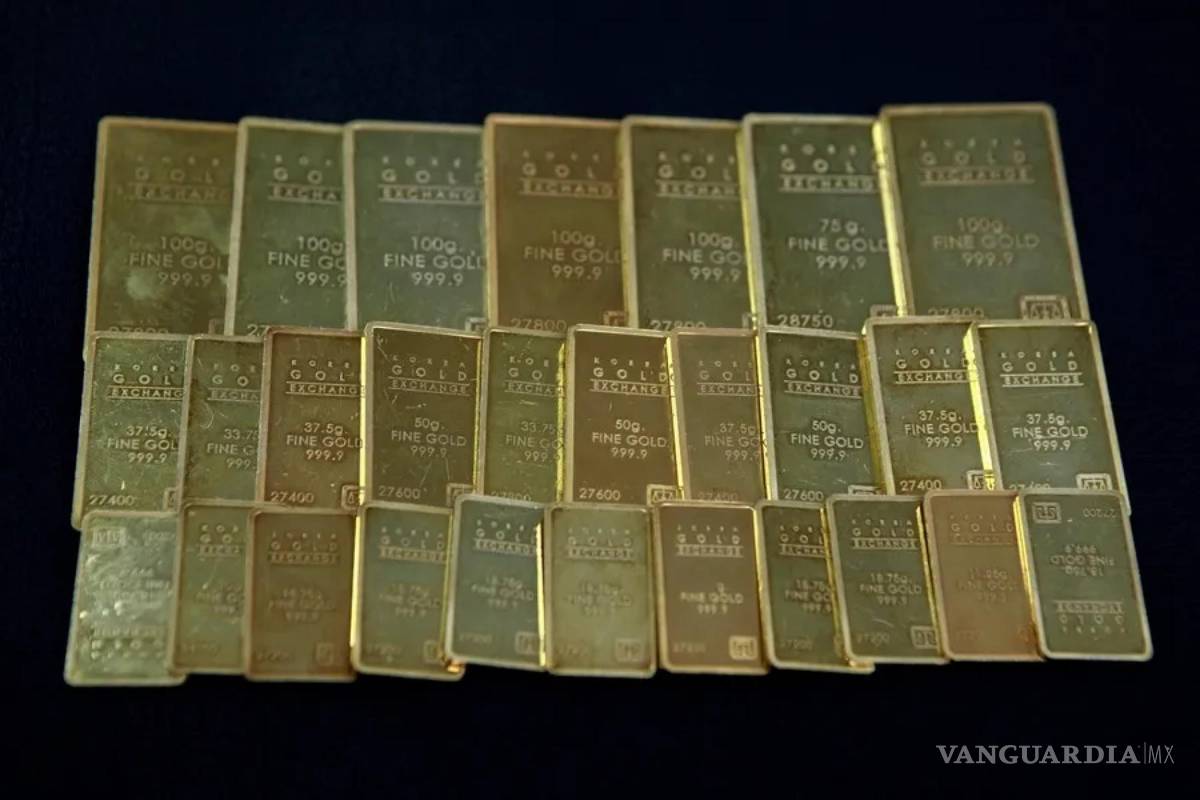 Precio del oro alcanza nuevos máximos históricos, se cotiza cerca de los 3,230 dólares la onza