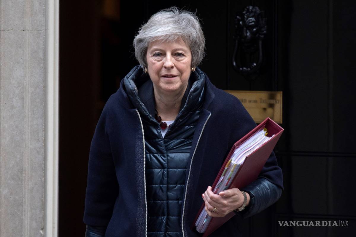 Insiste May en que Londres no excluirá a Gibraltar de las negociaciones del Brexit